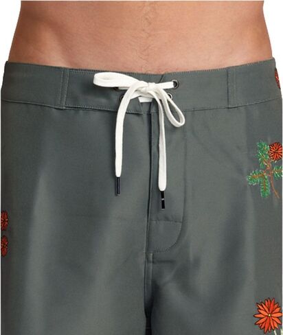 RVCA Men Fix Fixed Heist 16 "Boardshorts in Saudi Arabia