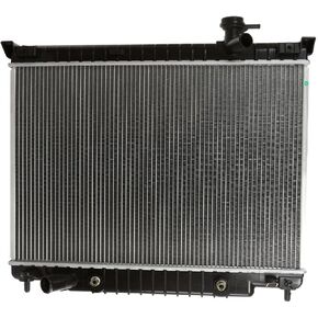 Autoshack Radiator لـ Chevrolet 2002-2009 Trailblazer 2002-2006 Trailblazer Ext 2004-2007 Buick Rainier GMC 2002-2009 Envoy 2002-2006 Envoy XL RK959 in Kuwait