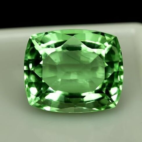 8-9 CT COT Green Emerald AAA+ CUSHION CUT - GIE معتمد من الأحجار الكريمة الفضفاضة للقلادة والسوار وصنع المجوهرات in Saudi Arabia