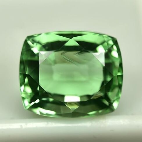 8-9 CT COT Green Emerald AAA+ CUSHION CUT - GIE معتمد من الأحجار الكريمة الفضفاضة للقلادة والسوار وصنع المجوهرات in Saudi Arabia