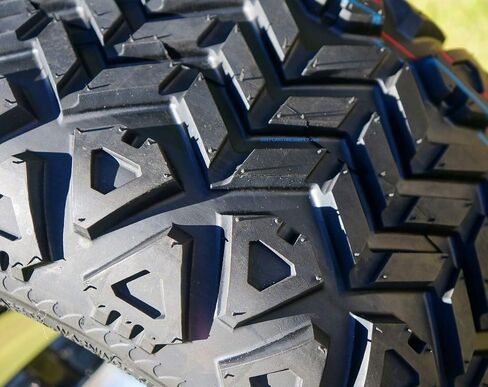 10 "Lancer Golf Cart Wheels و 18x9-10 Dot Stinger All Terrain Golf Cart Cart Carbo - مجموعة من 4 (تناسب جميع العربات!) in Kuwait