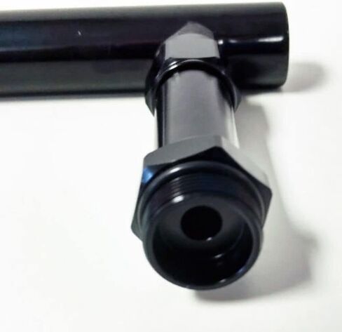 Billet Aluminium Holley 4150 خط الوقود المزدوج لخط الوقود الأنيو مع مقياس أبيض in Kuwait