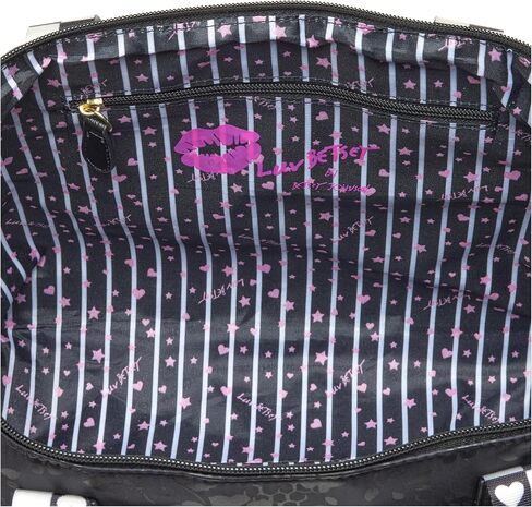 Betsey Johnson Women's Luv Betsey LBCOLBY نايلون عطلة نهاية الأسبوع مع جيوب كارجو، أسود، 38.1 سم طول × 16.75 سم عمق × 27.94 سم ارتفاع in Saudi Arabia