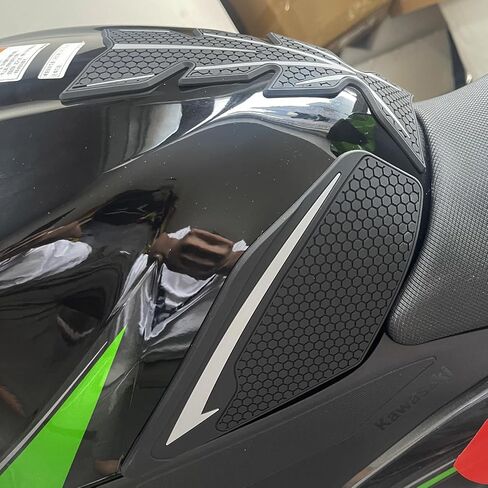 Motorcycle Tank Pad Stickers, Gas Knee Grip Protectors for Kawasaki Ninja 250 400 Z250 Z400 2018-2025, Ninja500 Z500 2024+ (Black) in Saudi Arabia