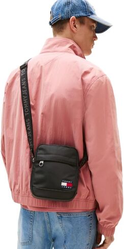 حقيبة Crossbody اليومية اليومية Tommy Jeans مع سحاب وحزام قابل للتعديل in Saudi Arabia