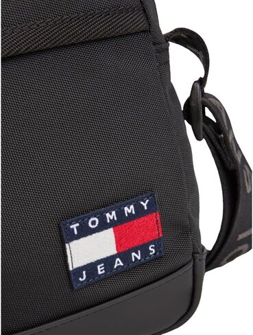 حقيبة Crossbody اليومية اليومية Tommy Jeans مع سحاب وحزام قابل للتعديل in Saudi Arabia