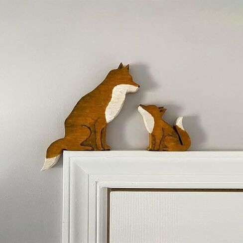 Mama and Baby Fox Door Topper Adorable Fox Shape Statue Door Corner Sculpture for Handcrafted Wood Decor Sign, Creative Wooden Art Figurine Ornament for Garden Living Room Bedroom Office (Baby+Mama) in Kuwait