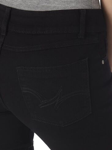 Wrangler Women's Western Mid Rise Stretch Boot Cut Jean in Saudi Arabia