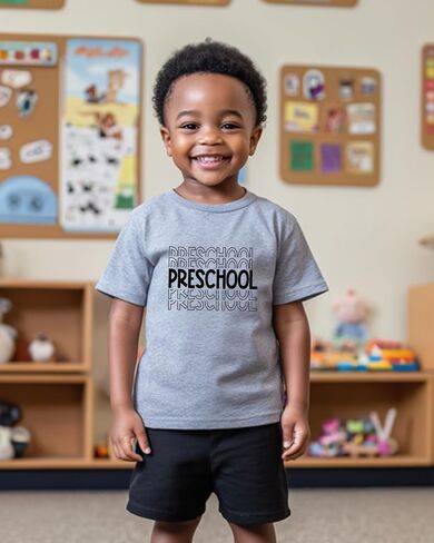 طفل الأطفال الصغار في اليوم الأول من قميص ما قبل المدرسة قبل القمصان k للفتيات يا فتي in Kuwait