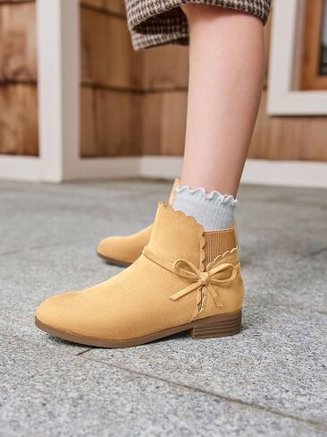 Coutgo Girls Toddler Bow Bow Boots Canly سحب على أحذية سقوط الكعب المنخفض in Saudi Arabia