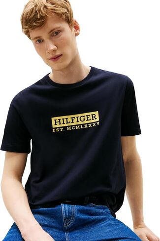 Tommy Hilfiger Men Men Short Sleeve Cotton Thirts مع شعار مطبوع ، متوفر أيضًا في Big & Tall in Kuwait