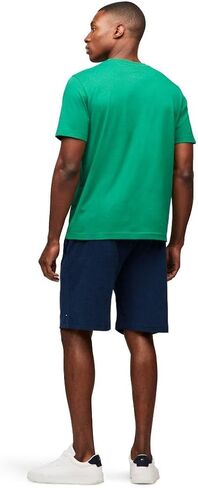 Tommy Hilfiger Men Men Short Sleeve Cotton Thirts مع شعار مطبوع ، متوفر أيضًا في Big & Tall in Kuwait
