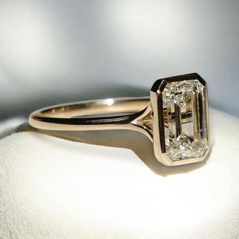3Ct Emerald Cut Ring Moissanite ، مشاركة مجموعة الإطار ، وذات الذكرى السنوية المشعة ، وحيدة هجين ، خاتم زواج متقطعة للمرأة من قبل ZenithCraftss in Saudi Arabia