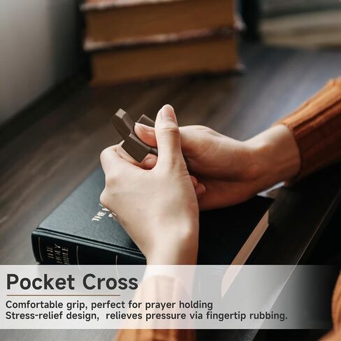 Walnut Wooden Cross Fidget - Touch to Read Bible Verse عبر الهاتف - جيب الصليب للمسيحيين ، الصلبان الخشبية الصغيرة للمعمودية ، التأكيد ، عيد الفصح ، عيد الميلاد in Saudi Arabia