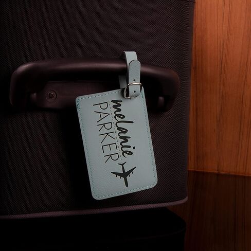 اسم شخصية الأمتعة علامات W حزام | 11 لون - 15 تصميم | هدايا المسافر الجلدية المحفورة للنساء والرجال والأطفال. علامات أمتعة مخصصة مخصصة لشهر العسل - هدايا عيد الميلاد للمسافرين in Kuwait