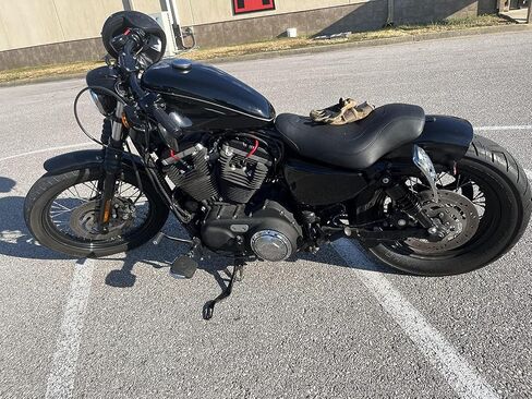 Slmoto 10.5 '' زوج الصدمات الخلفية تناسب Harley Sportster XL883 Iron XL1200 Custom Harley Sportster 1200 883 04-12 Black in Saudi Arabia