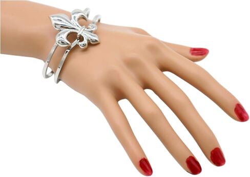 Women Fashion Jewelry Classic Look Night Wear Wear Wrist Cuff Bracelet Silver Fleur de Lis Z112 in Kuwait