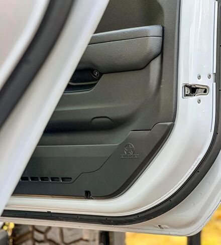 جيوب OEM-Plus 4 أبواب لـ My2018-2025 Jeep Wrangler JL ، JLU ، JT Gladiator | مقعد كهربائي متوافق | صنع في الولايات المتحدة in Saudi Arabia
