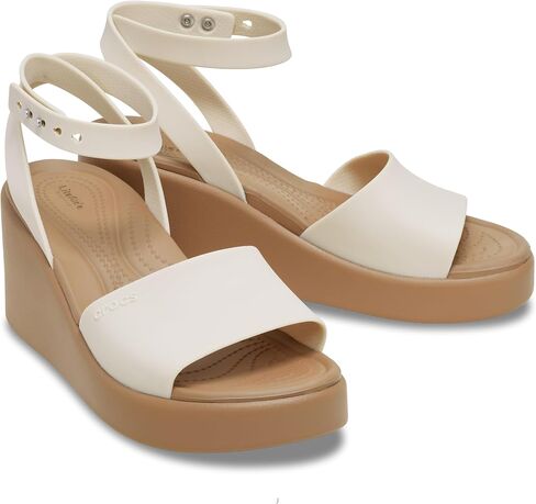 صندل نسائي من Crocs Brooklyn Ankle Strap Wedge Platform، أسود/أسود، 6 in Saudi Arabia