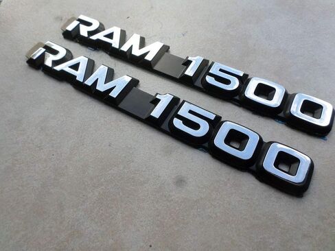 Dodge 97-02 New Ram 1500 Side Door Emblem 85501C Logo 5DV60PR4 Nameplate 55295310 Decal Set in Saudi Arabia