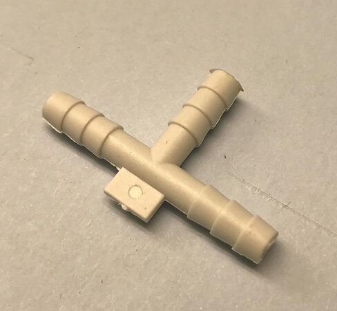 Automotive 3/16" Vacuum Tee Connector in Saudi Arabia