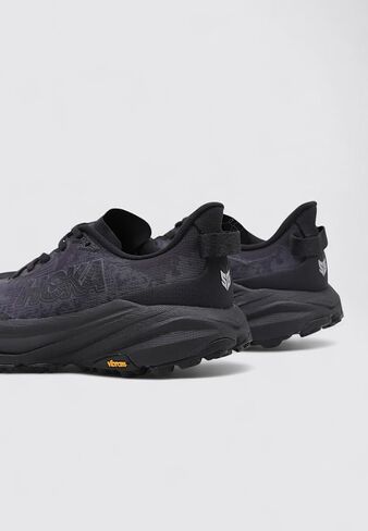 Hoka One One Men's Speedgoat 6 Sneaker in Saudi Arabia
