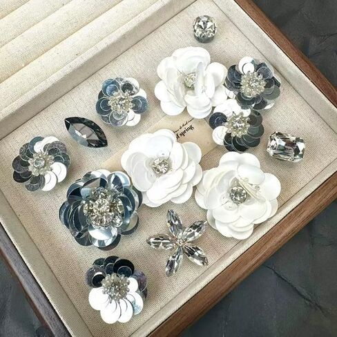 سحر الأحذية الممتاز للنساء 3D Floral & Butterly Designs مع أحجار الراين المتلألئة واللؤلؤ وروابط الكريستال - إكسسوارات مجوهرات الأحذية DIY للفتيات والهدايا الإبداعية والفريدة in Kuwait