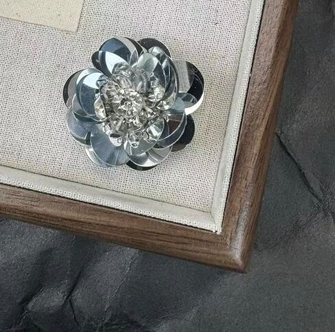 سحر الأحذية الممتاز للنساء 3D Floral & Butterly Designs مع أحجار الراين المتلألئة واللؤلؤ وروابط الكريستال - إكسسوارات مجوهرات الأحذية DIY للفتيات والهدايا الإبداعية والفريدة in Kuwait