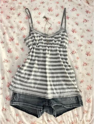 Emo Coquette اقتصاص أعلى الجرونج 2000s حزام السباغيتي حزام الشارع خمر Camisole y2k الفوتاه قمم in Kuwait