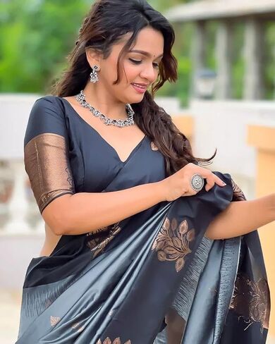 Women's Kanjivaram Banarasi Art Silk Saree with Blouse Piece in Saudi Arabia