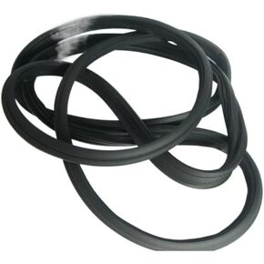 Weatherstrip Rubber Seal لتوافق الباب الخلفي مع 6 سنوات رياضية الكوبيه 2005 2006 2007 2008 GJ6J-62-761 in Saudi Arabia