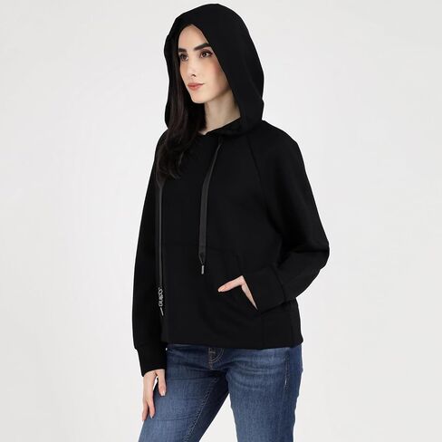 سويت شيرت نسائي بغطاء للرأس من GUESS in Saudi Arabia