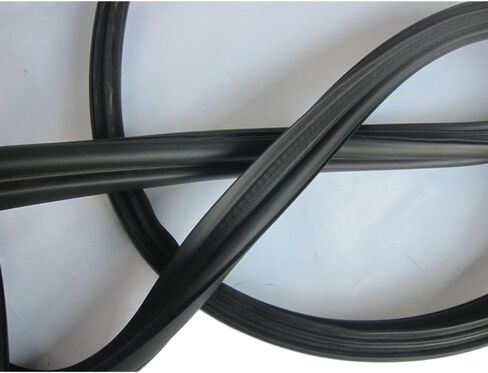 Weatherstrip Rubber Seal لتوافق الباب الخلفي مع 6 سنوات رياضية الكوبيه 2005 2006 2007 2008 GJ6J-62-761 in Saudi Arabia