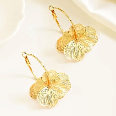 Gold Flower Earrings Statement Earrings for Women Elegant Floral Jewelry for Women Gold Statement Earrings Unique Flower Design in Saudi Arabia
