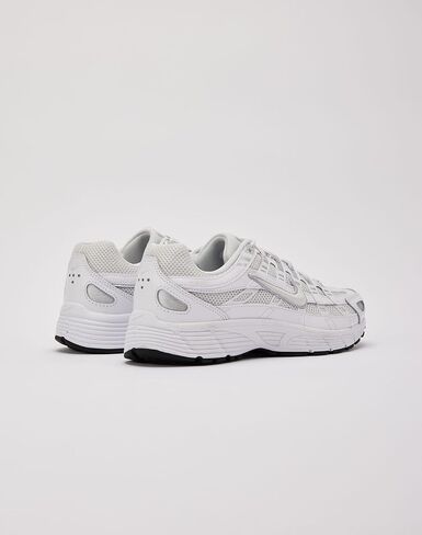 Nike P-6000 School School (HV5064-003 ، White) in Saudi Arabia