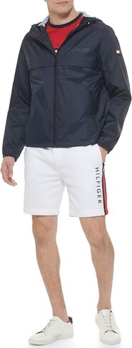 سترة المطر ذات القلنسوة البسيطة للرجال من Tommy Hilfiger in Saudi Arabia