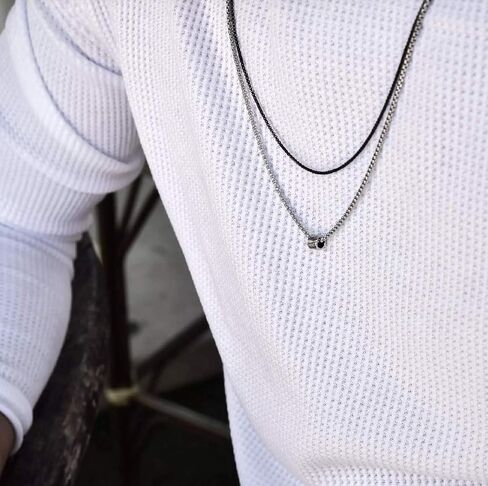 قلادة جاليس للرجال - مجموعة مكونة من عقدين من سلسلة الفولاذ المقاوم للصدأ للرجال - مجموعة قلادات قصيرة سوداء وطويلة من الفضة للرجال، سلسلة مطلية بالفضة مع قلادة مثلثة من العقيق الأسود للرجال in Kuwait