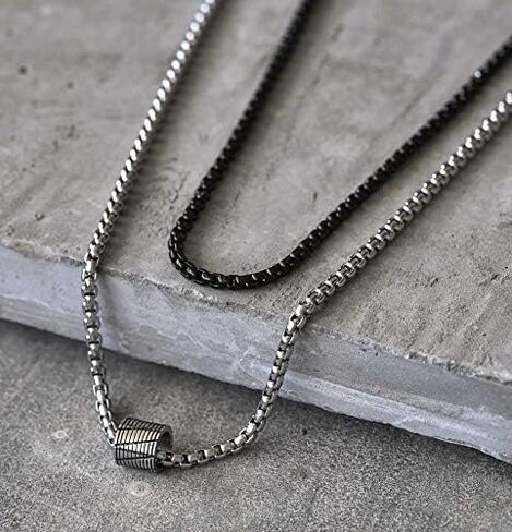 قلادة جاليس للرجال - مجموعة مكونة من عقدين من سلسلة الفولاذ المقاوم للصدأ للرجال - مجموعة قلادات قصيرة سوداء وطويلة من الفضة للرجال، سلسلة مطلية بالفضة مع قلادة مثلثة من العقيق الأسود للرجال in Kuwait