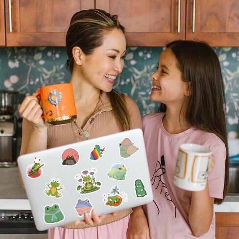 200 Pieces Cute Frog Stickers Vinyl Waterproof Animal Stickers for Laptop Cartoon Stickers Aesthetic Stickers for Laptop, Skateboard, Water Bottles, Computer, Phone, Guitar in Saudi Arabia