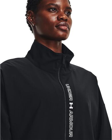 سترة نسائية كبيرة الحجم منسوجة بسحاب كامل من Under Armour، مقاس XS in Saudi Arabia