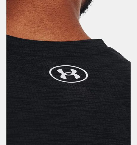 تي شيرت رجالي بأكمام قصيرة بدون خياطة من Under Armour 1359870 (الولايات المتحدة، Alpha، X-Large، عادي، عادي، أبيض/أسود - 110) in Saudi Arabia