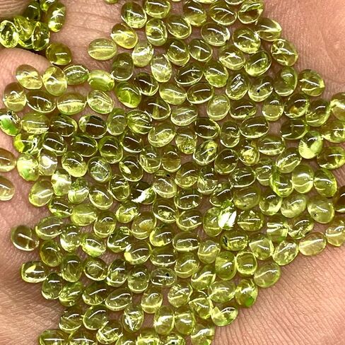 100 PCS Peridot Natural 4x3mm Oval Cabochon Loose غير المعالج بالجملة الكثير in Saudi Arabia