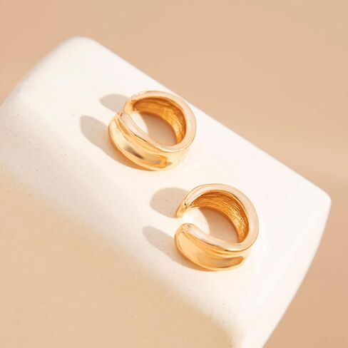 2Pcs Ear Cuffs Non Piercing Earrings for Women Dainty Gold Metal Huggige Hoops Cuff Cartilage Earring Trendy Fake No Pierced Statement Jewelry in Saudi Arabia
