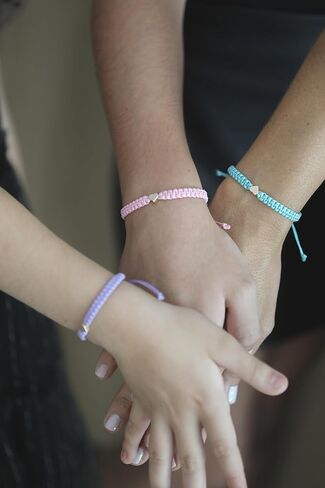 اسوارة نسائية سوار مضفر للنساء - قلب ذهبي عيار 14 قيراط. مصنوع يدويًا، مقاوم للماء. هدية عيد الأم، عيد الميلاد، الذكرى السنوية in Kuwait