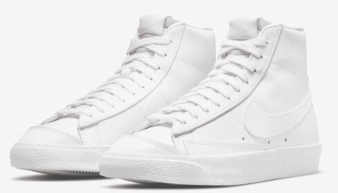 حذاء رياضي نسائي من Nike Blazer Mid '77 من القماش (أبيض/أبيض-شراع-أسود، 7) in Saudi Arabia