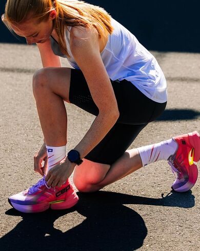 CEP Core Run Limited Edition Mid Cut Compression Socks - Plister Prevention and Support للرجال والنساء الأداء in Kuwait