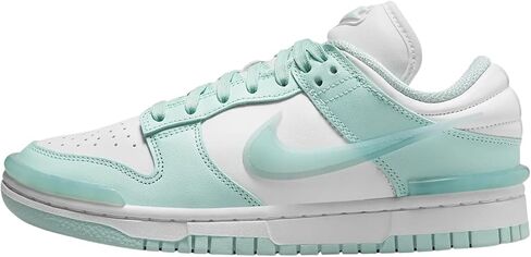 نظام AIR MAX للسيدات - مقاس 8 US - طباشير مرجاني/أبيض/مرجاني بحري in Saudi Arabia