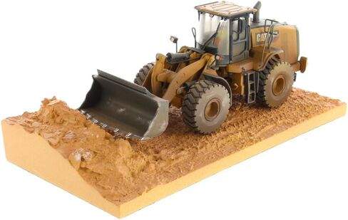 اللودر ذو العجلات Diecast Masters 1:50 Caterpillar 966M، سلسلة Cat شاحنات ومعدات البناء | نموذج بمقياس 1:50 موديل Diecast قابل للجمع 85703 in Saudi Arabia