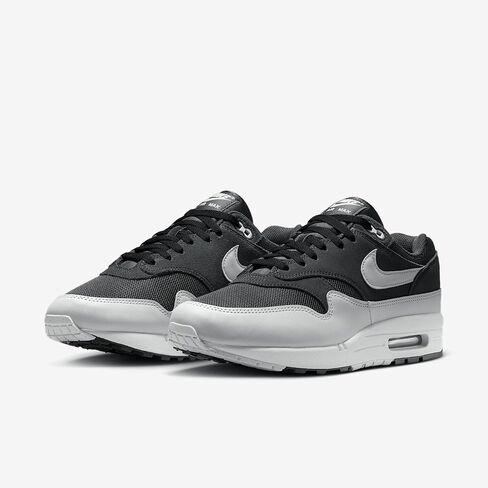Nike Men's Sneaker in Saudi Arabia
