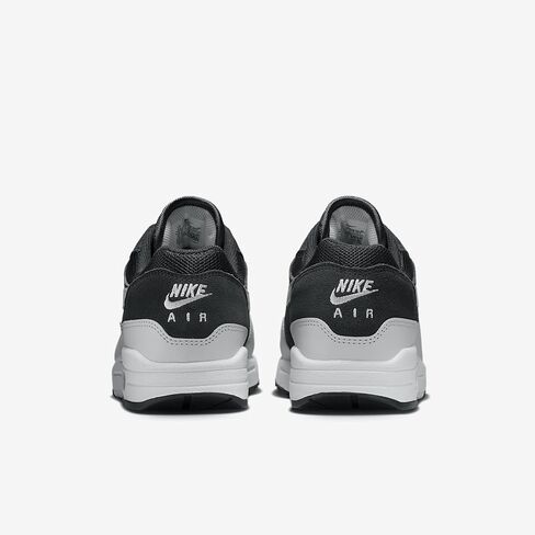 Nike Men's Sneaker in Saudi Arabia